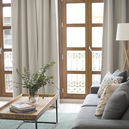 Apartamentos Core Suite Sevilla Экстерьер фото