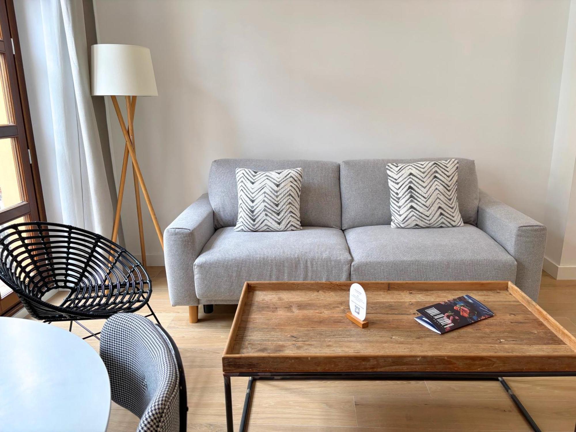 Apartamentos Core Suite Sevilla Экстерьер фото