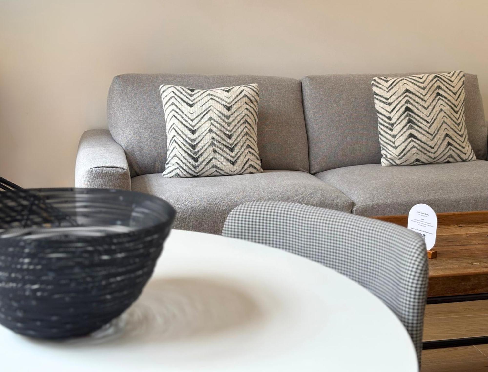 Apartamentos Core Suite Sevilla Экстерьер фото